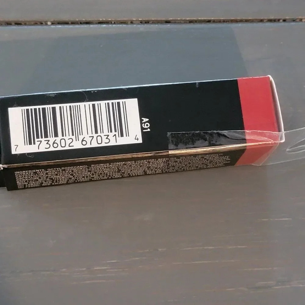 M.A.C Re-Think Pink Matte Lipstick Forever Curious - Picture 7 of 7